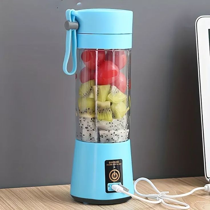 Portable Powerful 6 Blades USB Rechargeable Blender/Juicer