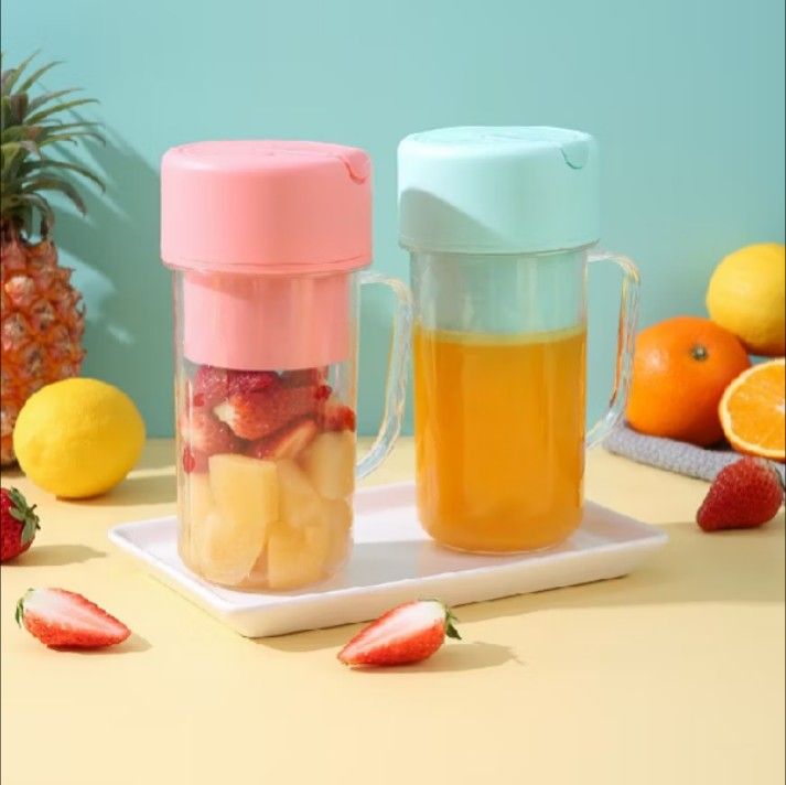 2 In 1 Mini USB Rechargeable Juicer & Crusher Mug with 6 Blades